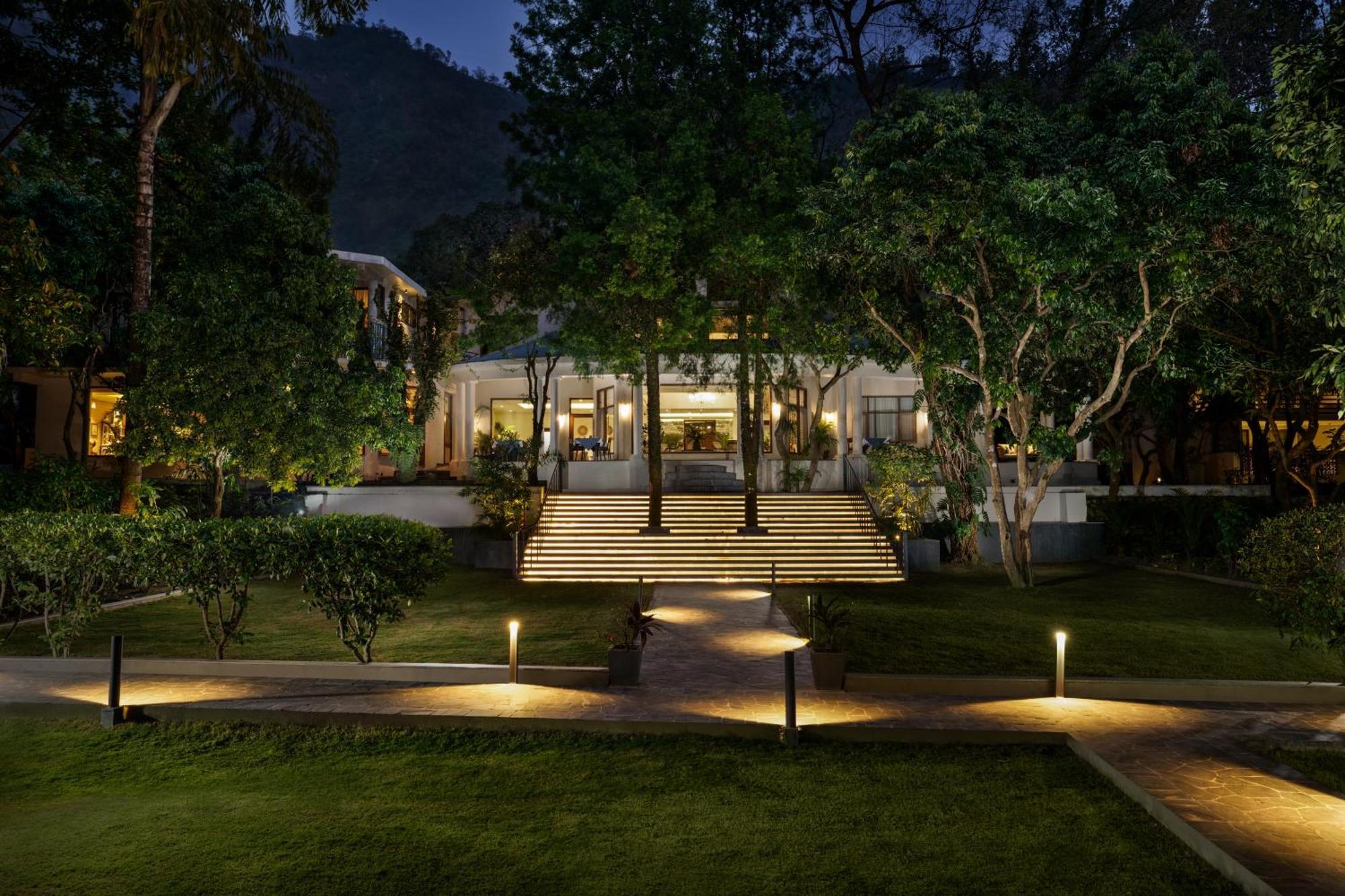 Anand Kashi By The Ganges Rishikesh - Ihcl Seleqtions Hotell Sirasu Eksteriør bilde