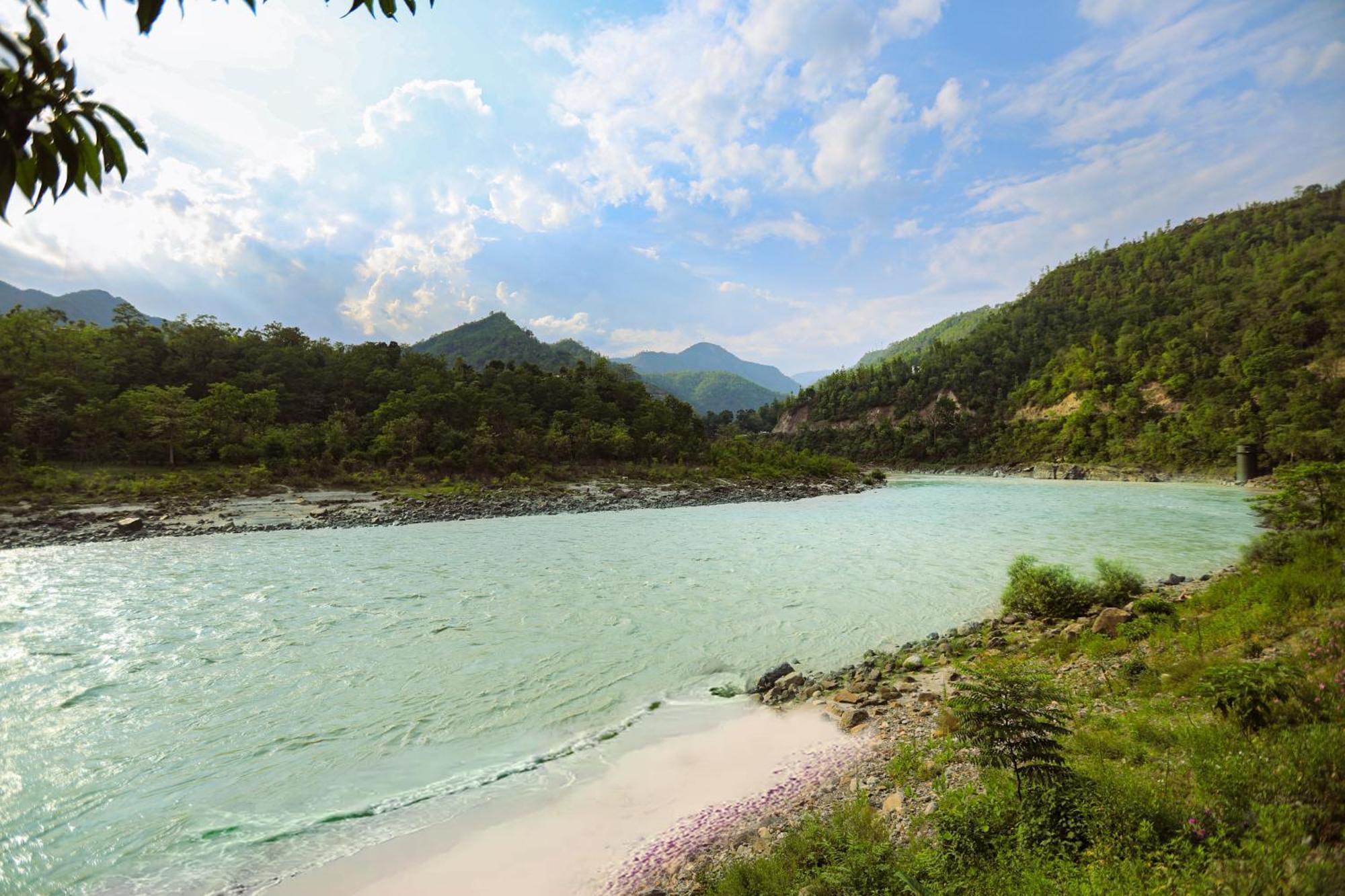 Anand Kashi By The Ganges Rishikesh - Ihcl Seleqtions Hotell Sirasu Eksteriør bilde