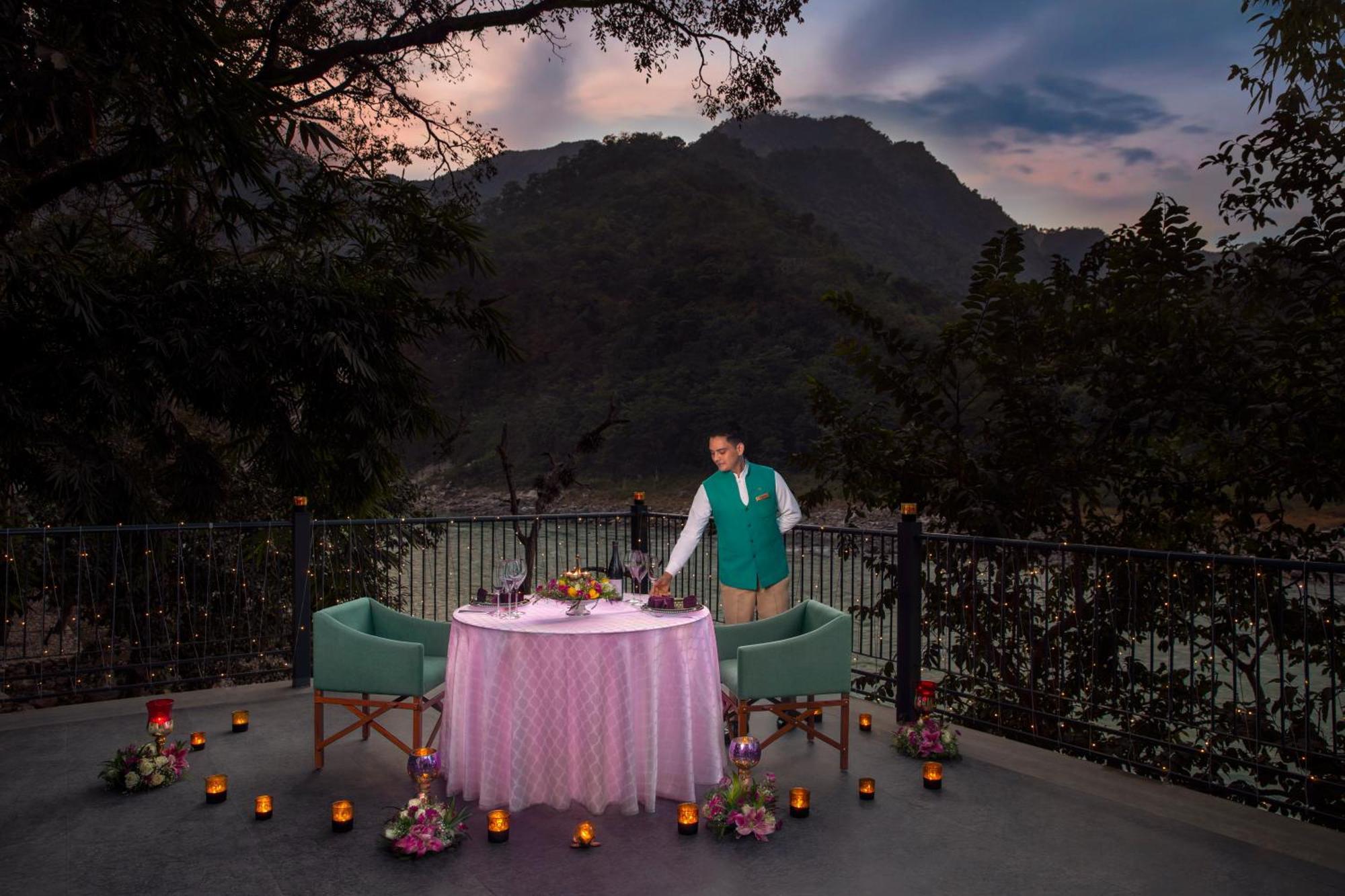 Anand Kashi By The Ganges Rishikesh - Ihcl Seleqtions Hotell Sirasu Eksteriør bilde
